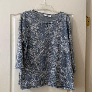 Chicos size 3 (XL) blue knit top.